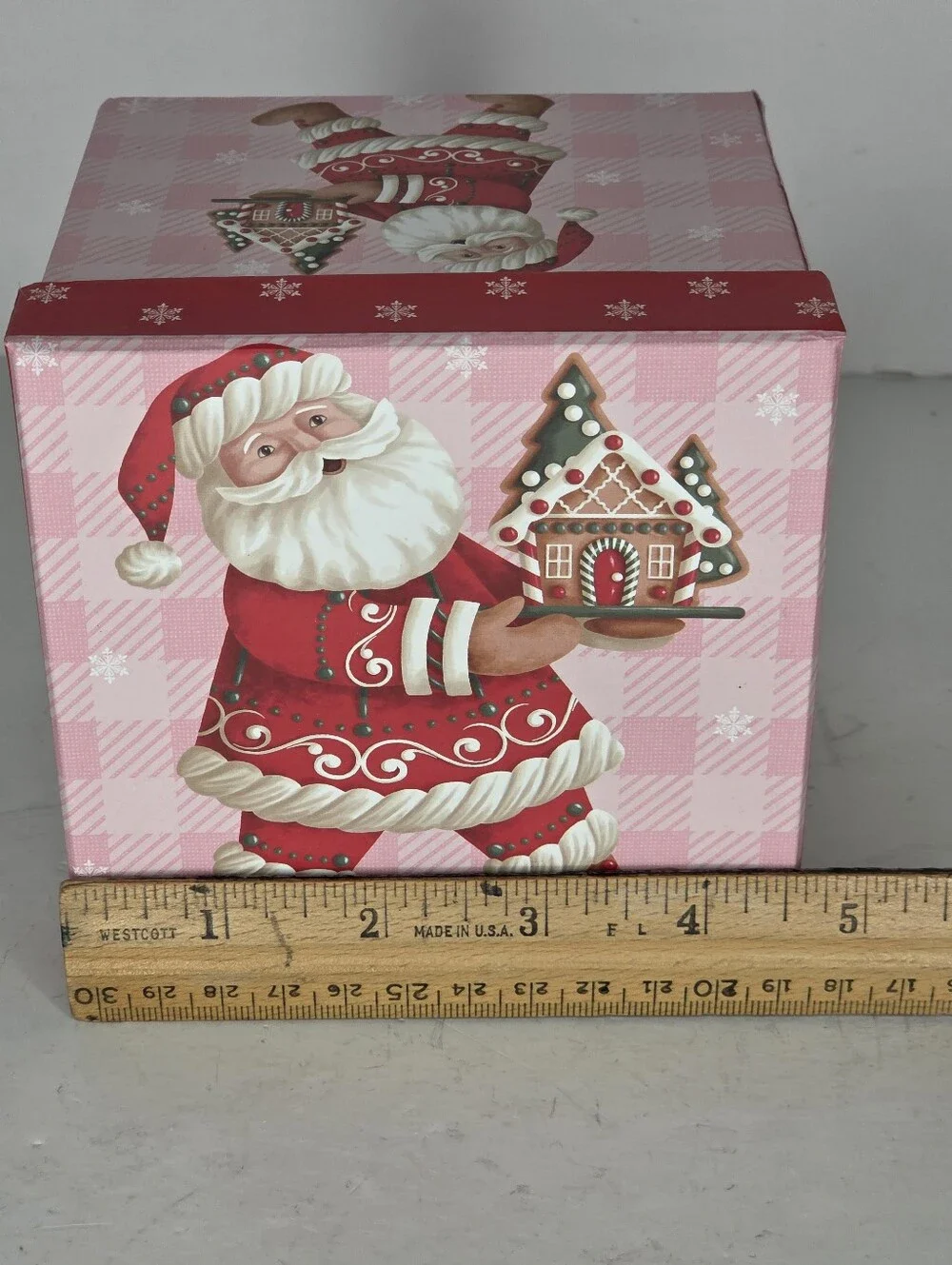 Pastel Pink Santa Claus Gingerbread Gift Box‎ Holiday Decor